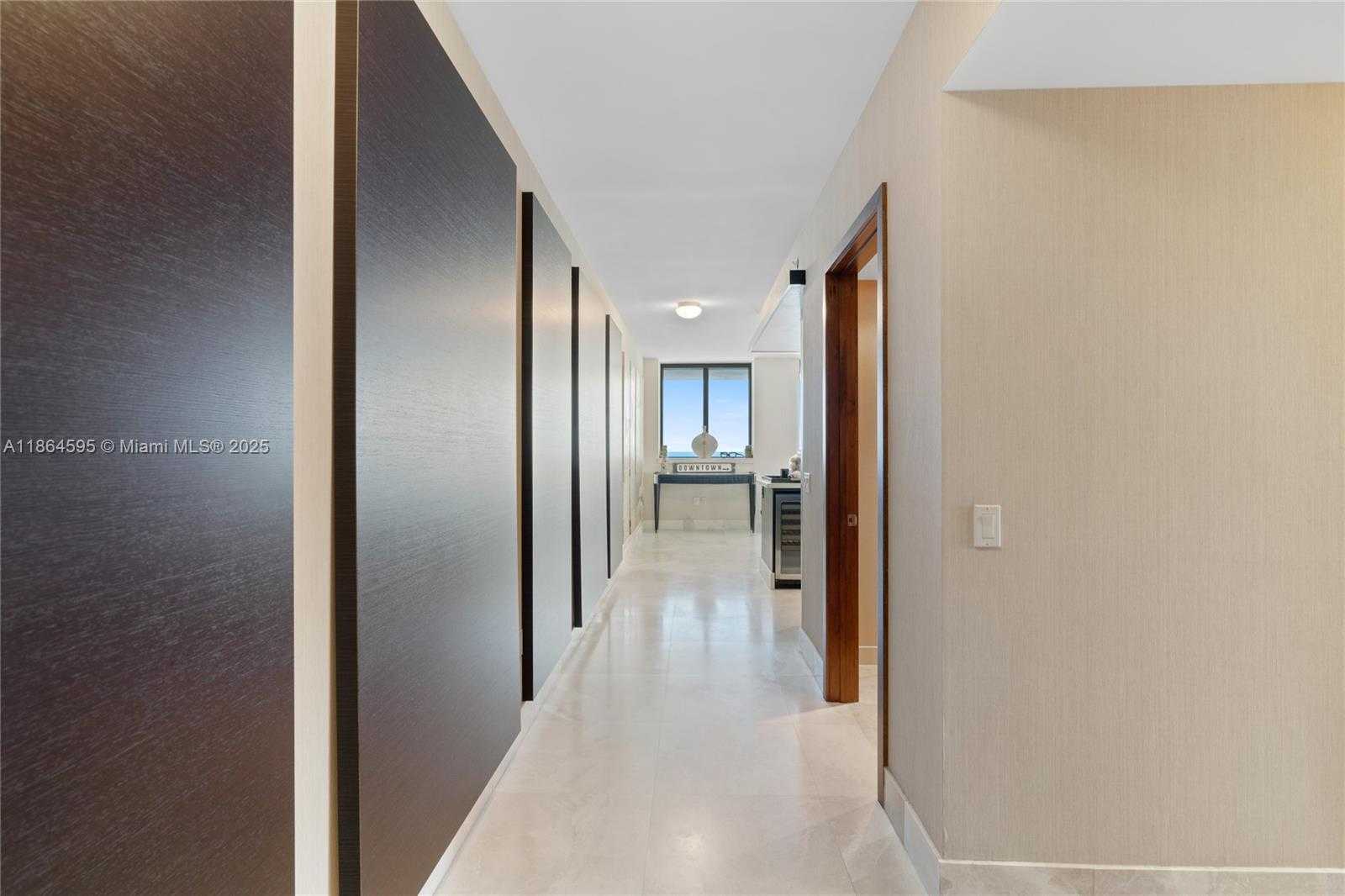 Small Image of 5875 COLLINS AVE #1902, Miami Beach Number 20