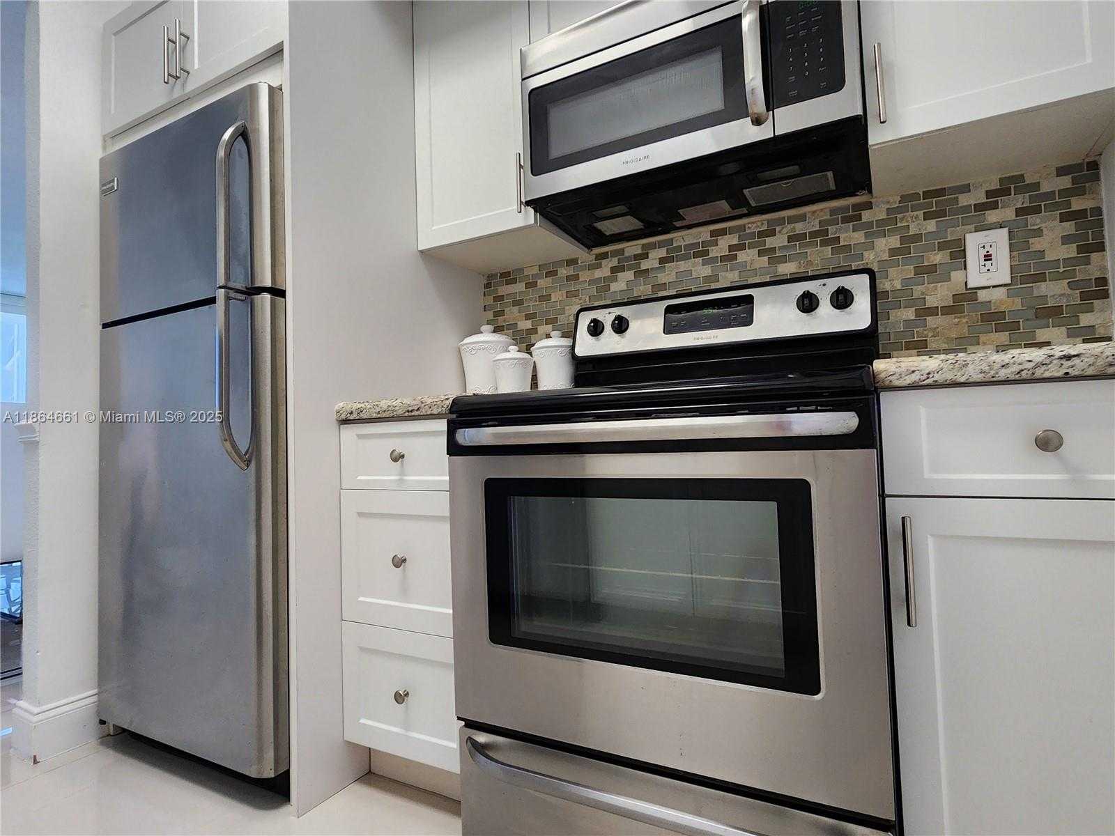 Small Image of 3505 SOUTH OCEAN DR #707, Hollywood Number 13