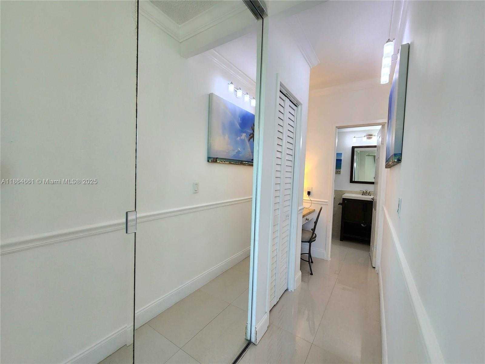 Small Image of 3505 SOUTH OCEAN DR #707, Hollywood Number 20