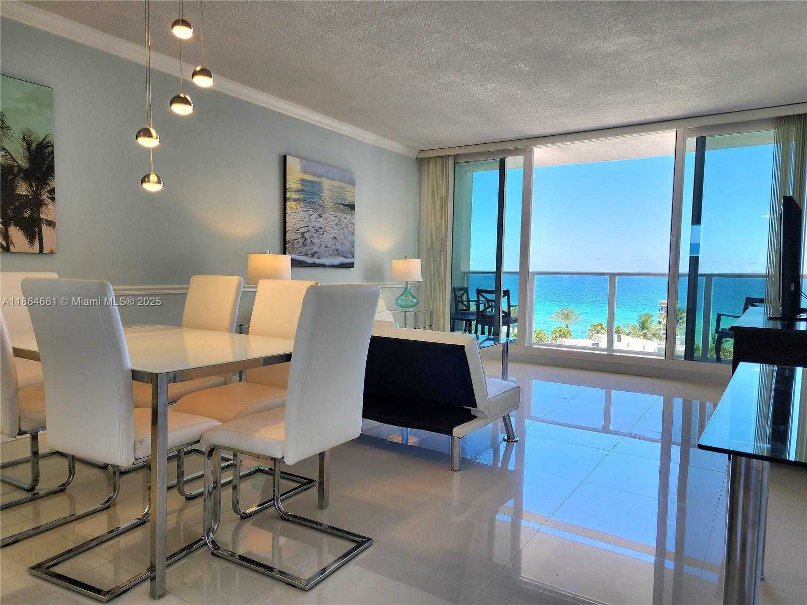 Small Image of 3505 SOUTH OCEAN DR #707, Hollywood Number 4