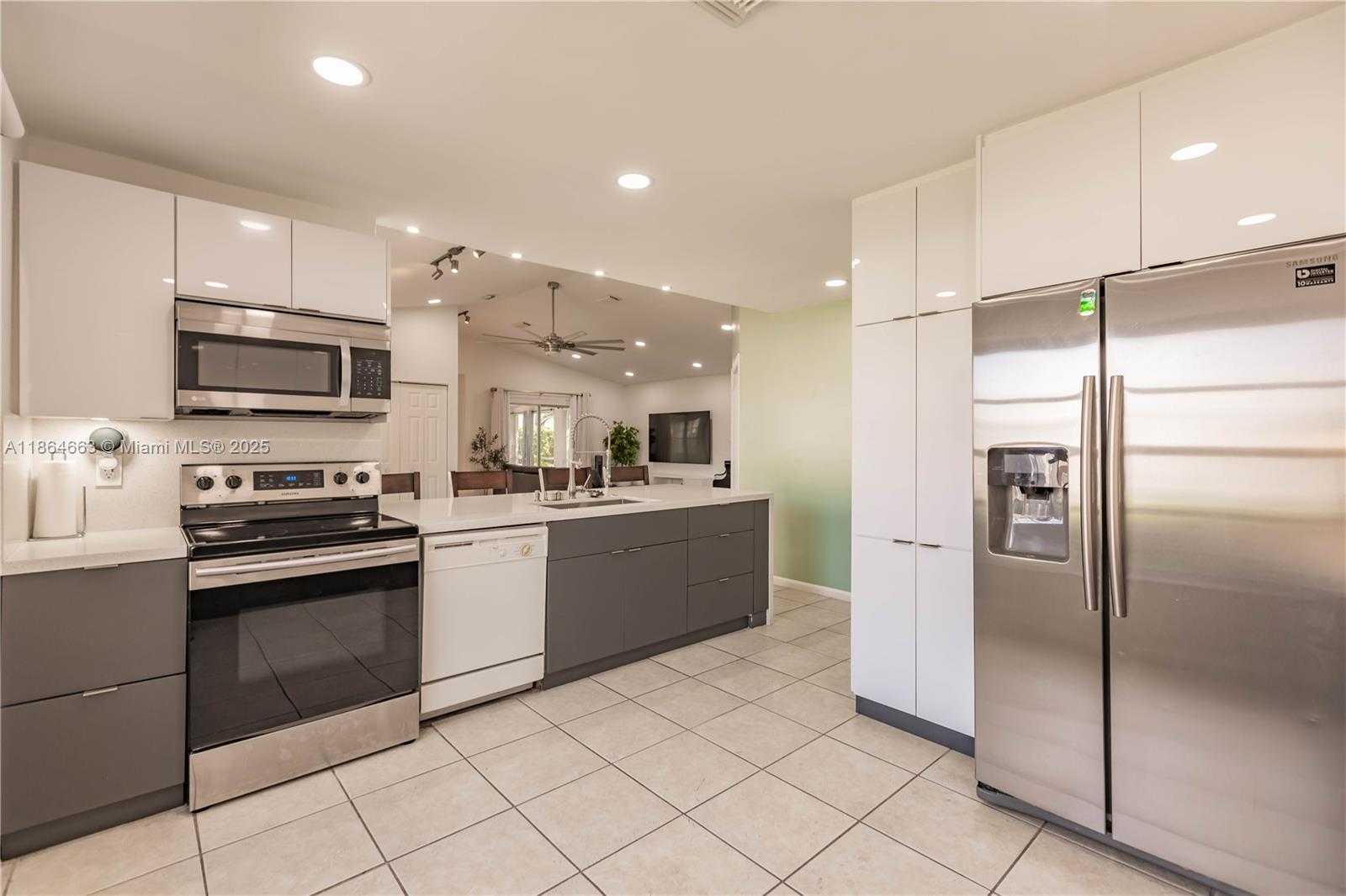 Small Image of 2235 SOUTH EAST 6TH CT, Homestead Number 6