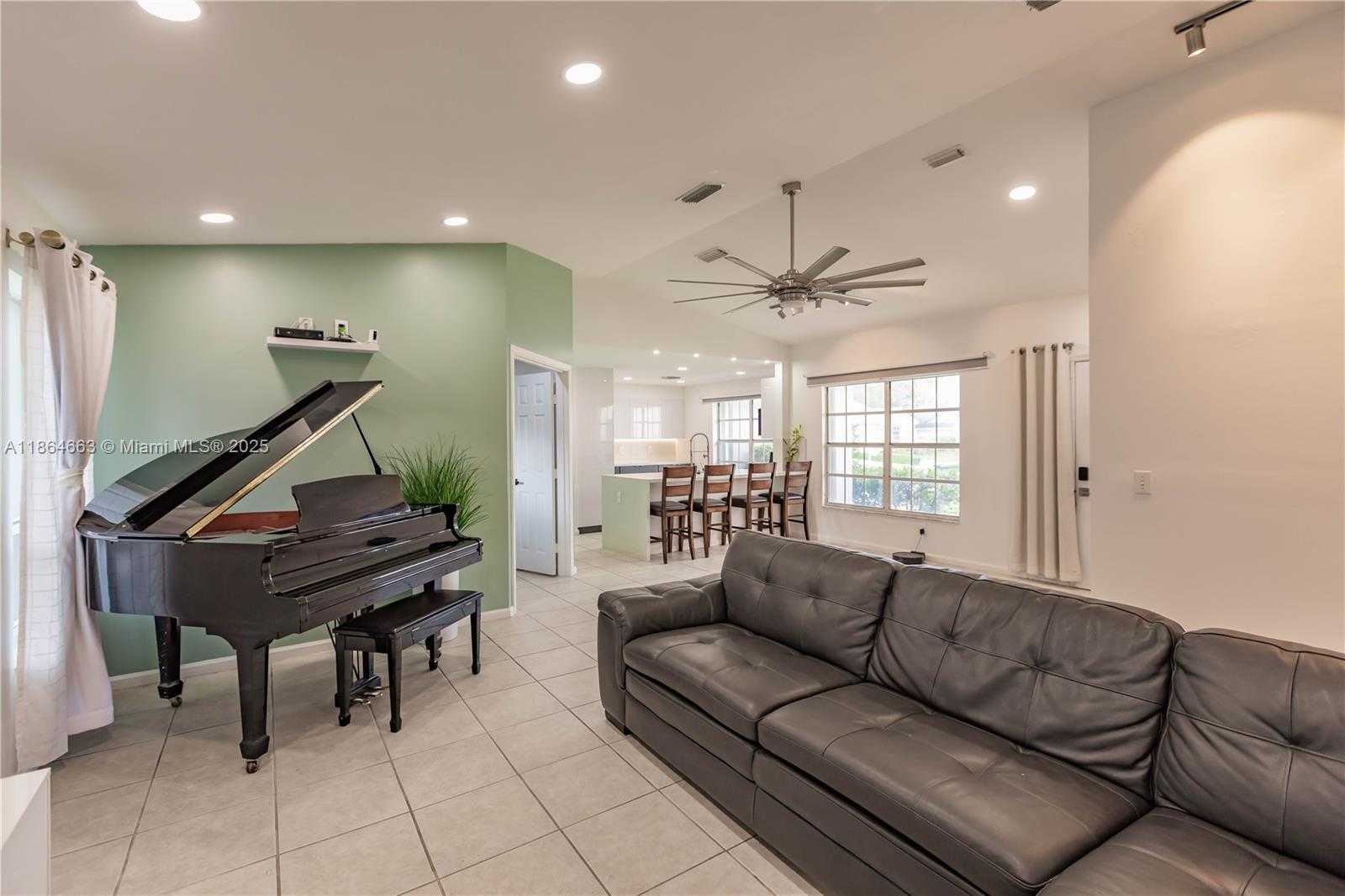 Small Image of 2235 SOUTH EAST 6TH CT, Homestead Number 9