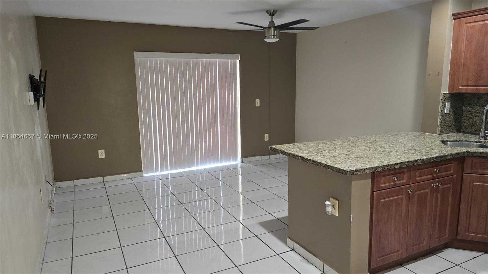 Small Image of Hialeah Gardens Number 11