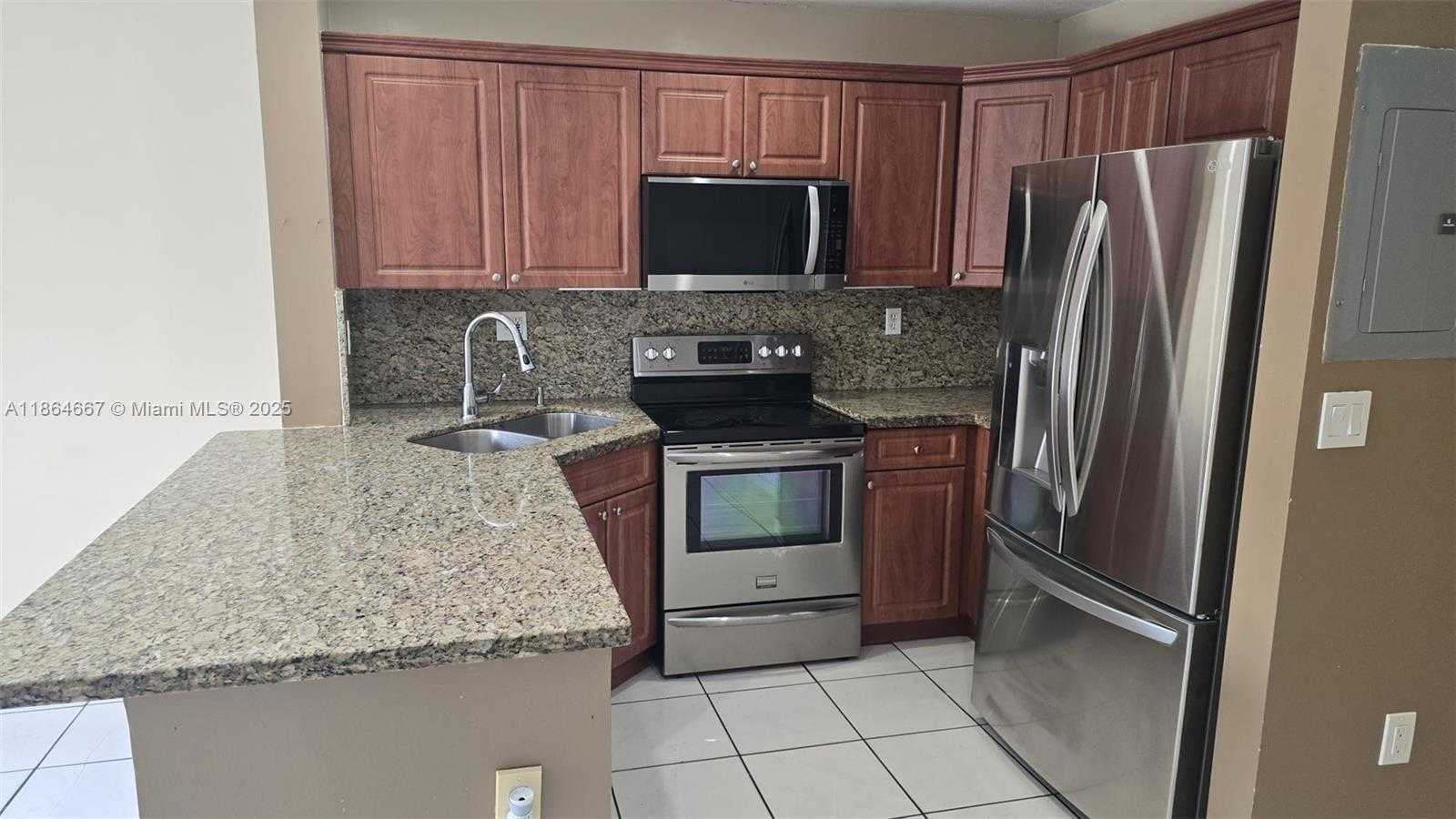 Small Image of Hialeah Gardens Number 12