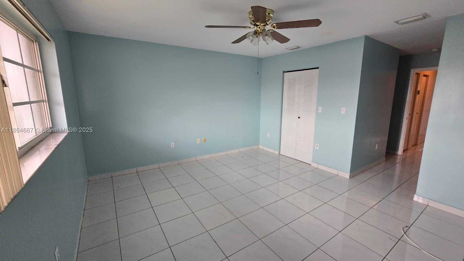 Small Image of Hialeah Gardens Number 19