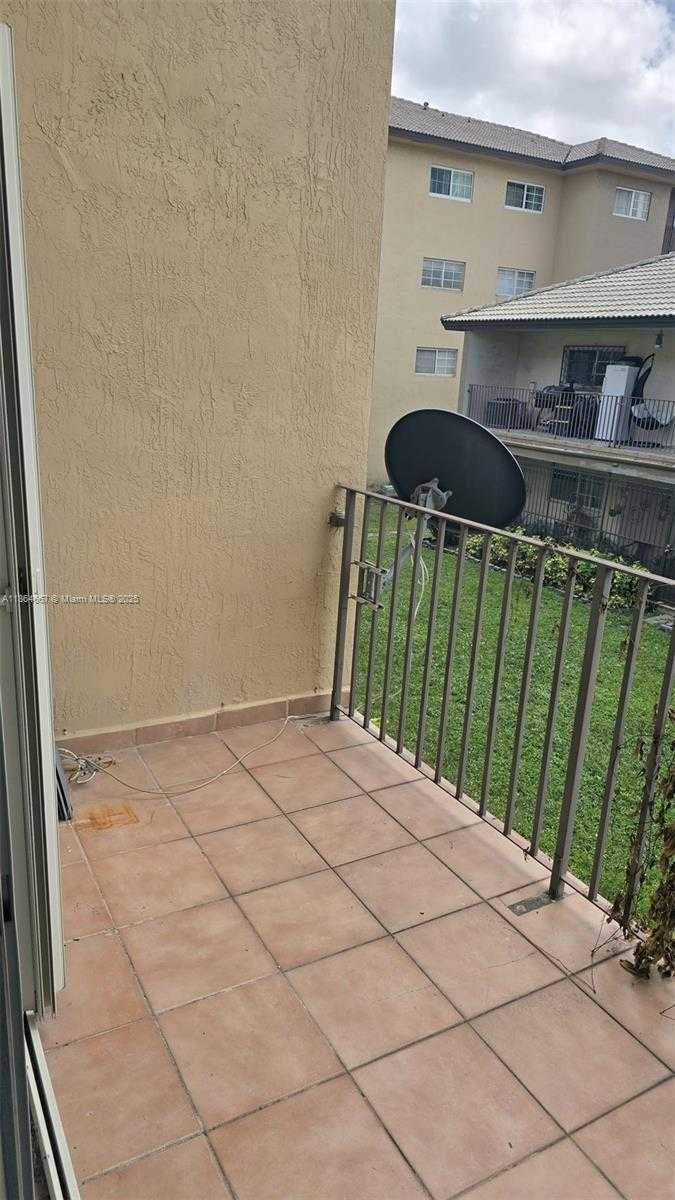 Small Image of Hialeah Gardens Number 9