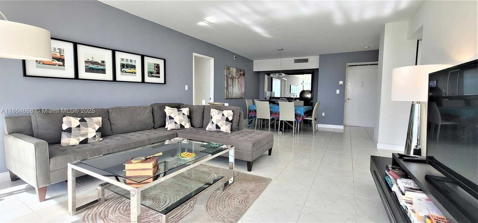Small Image of 3731 NORTH COUNTRY CLUB DR #926, Aventura Number 2