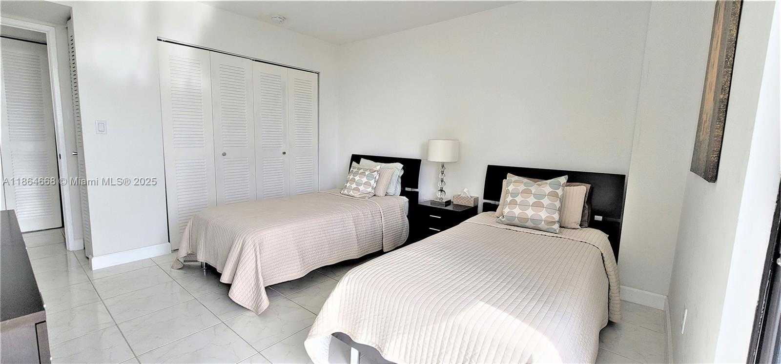 Small Image of 3731 NORTH COUNTRY CLUB DR #926, Aventura Number 7