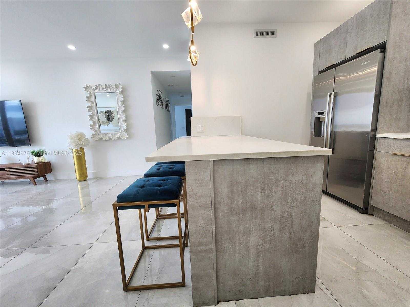 Small Image of 3505 SOUTH OCEAN DR #1502, Hollywood Number 12