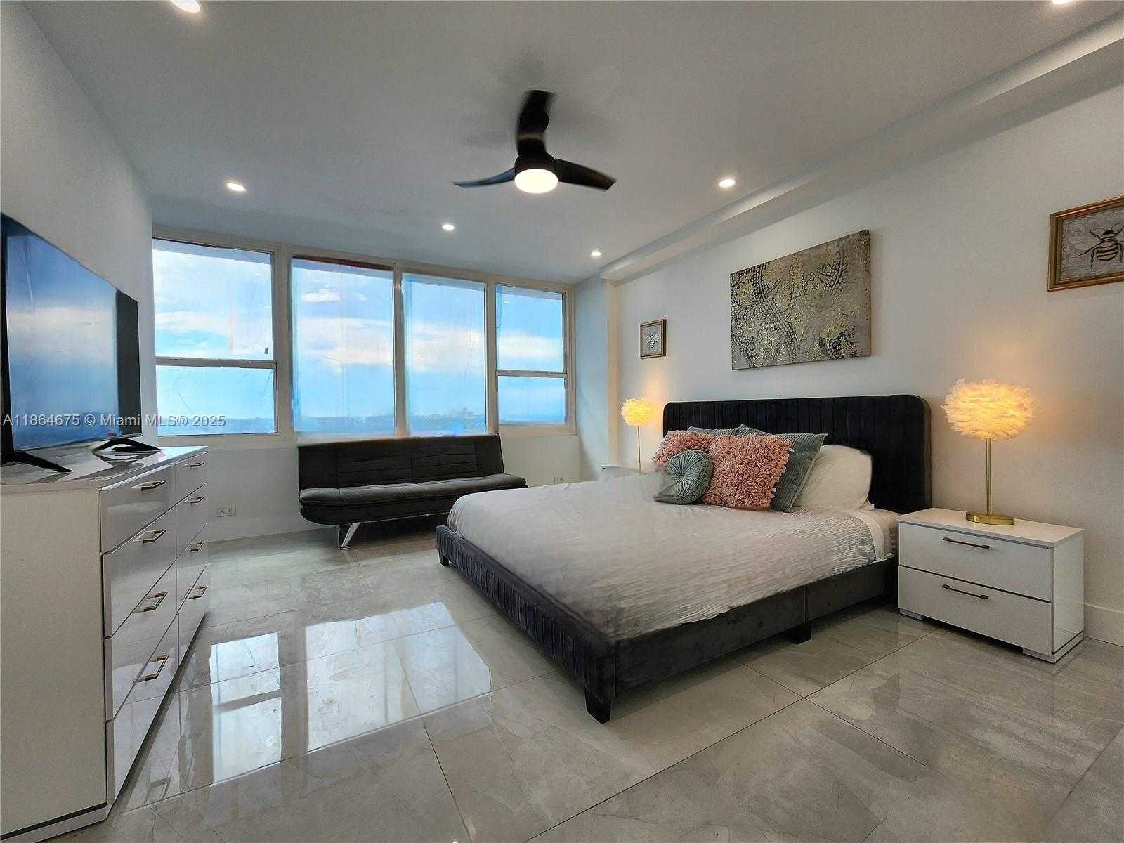 Small Image of 3505 SOUTH OCEAN DR #1502, Hollywood Number 13