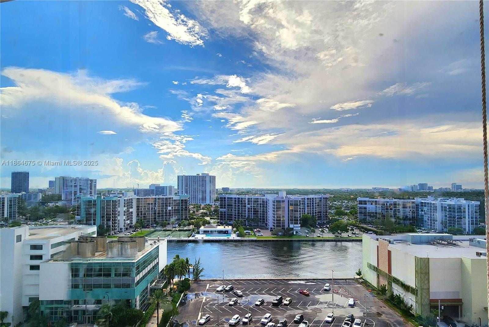 Small Image of 3505 SOUTH OCEAN DR #1502, Hollywood Number 2