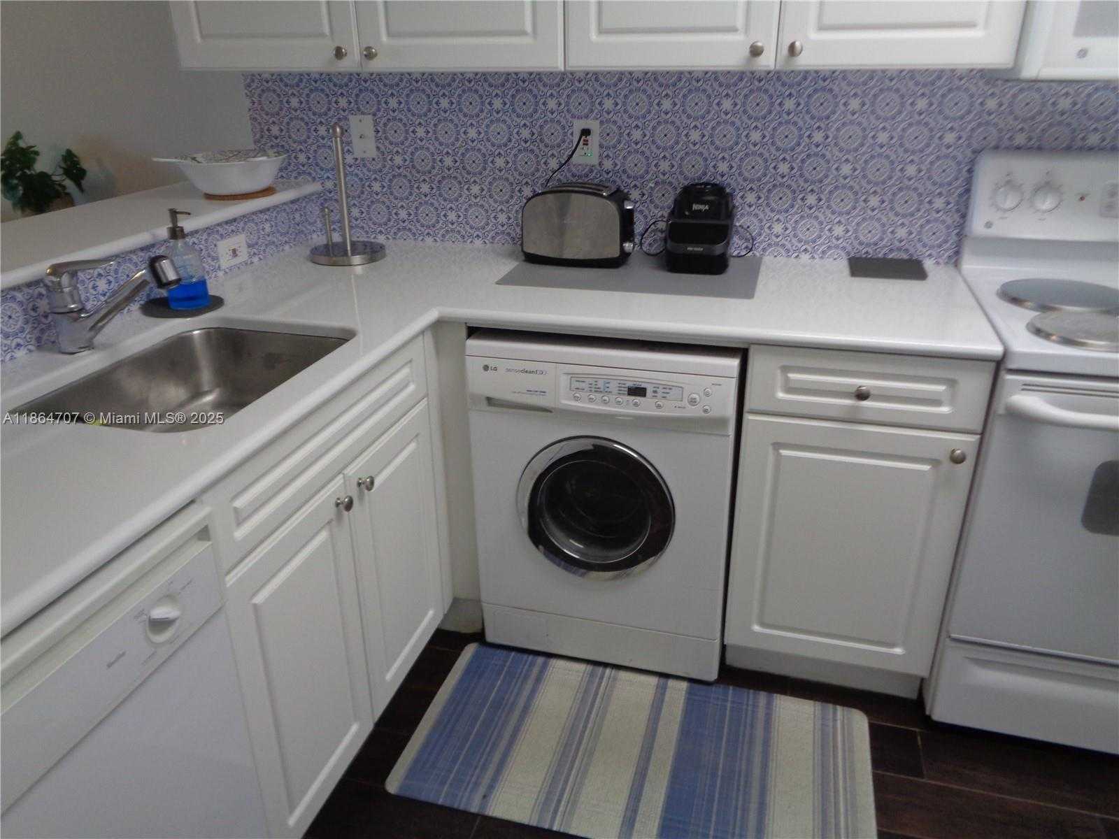 Small Image of 2501 SOUTH OCEAN DR #1427, Hollywood Number 31