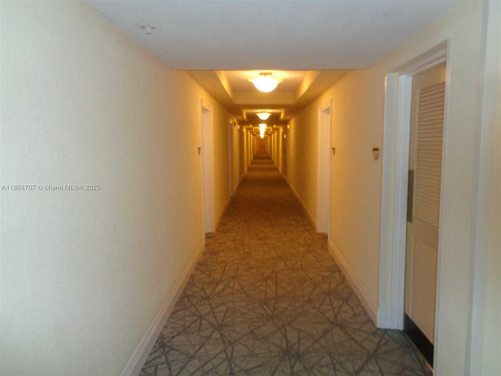 Small Image of 2501 SOUTH OCEAN DR #1427, Hollywood Number 8