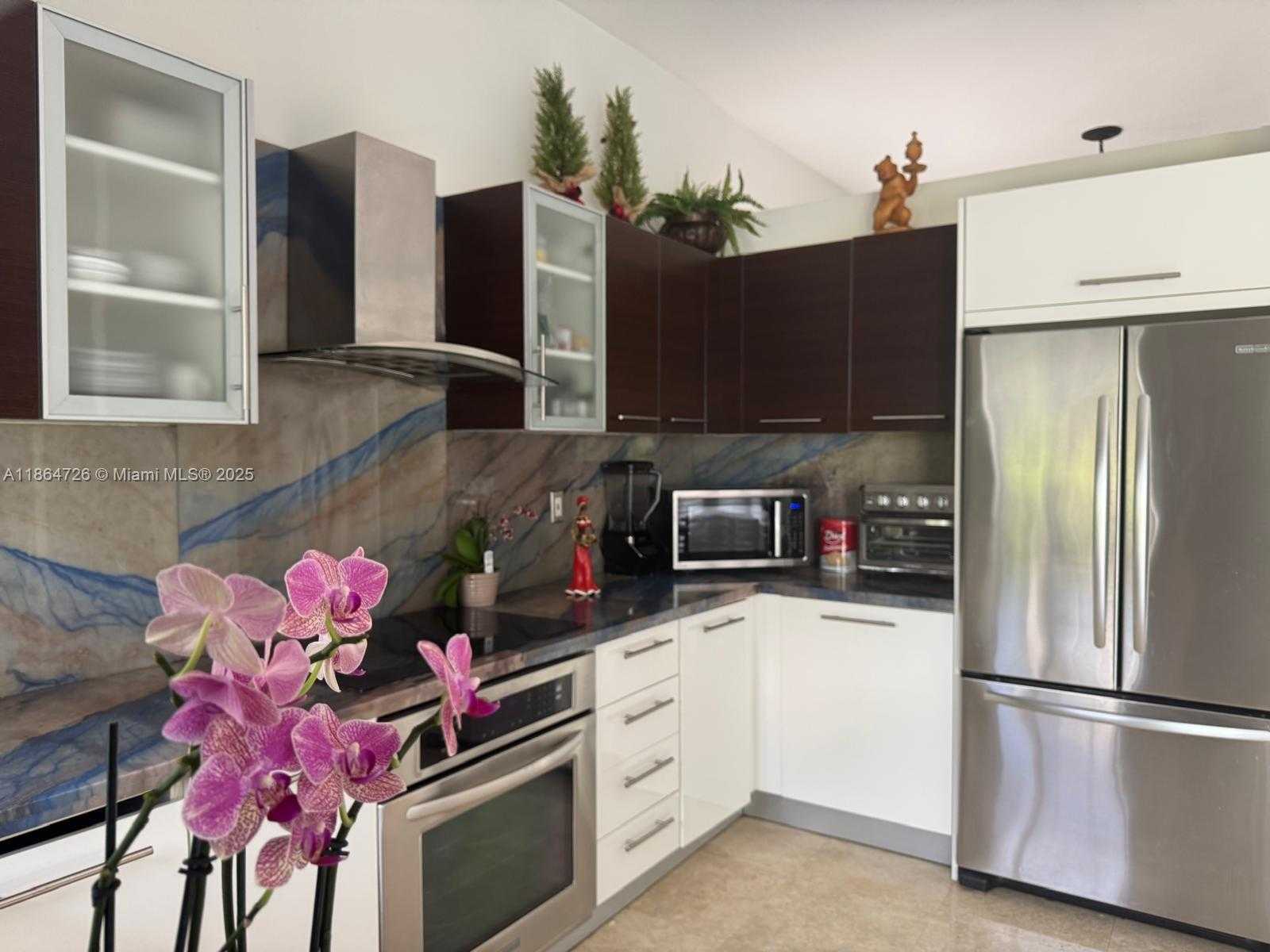 Small Image of 10772 NORTH WEST 71ST ST, Doral Number 12