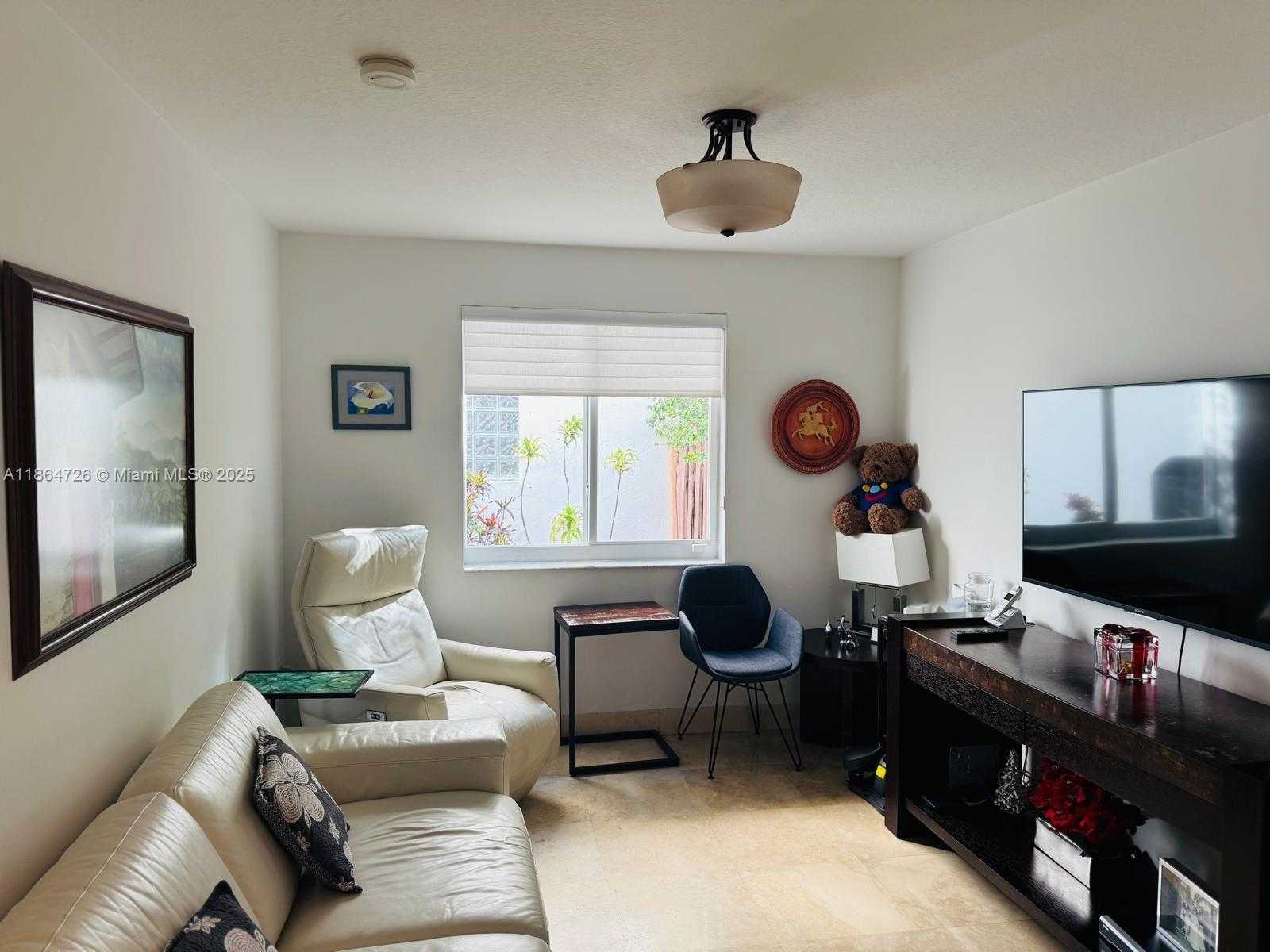 Small Image of 10772 NORTH WEST 71ST ST, Doral Number 14