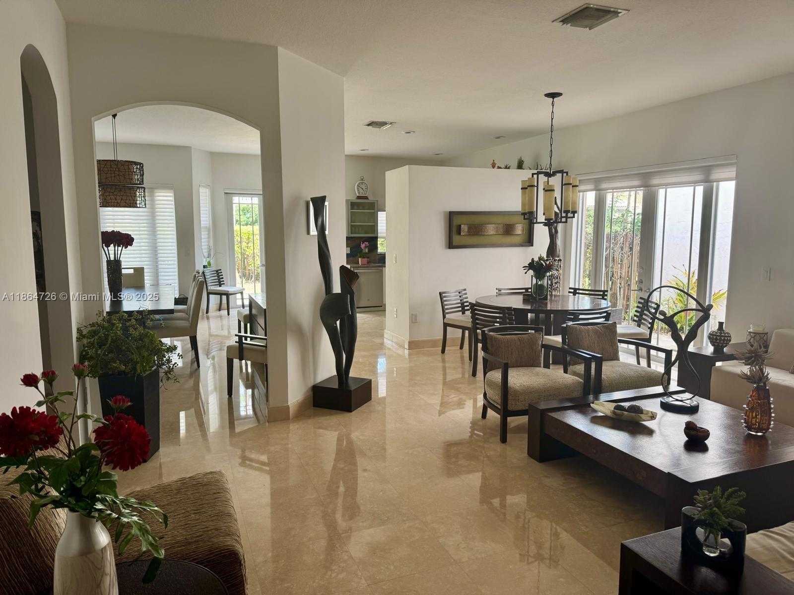 Small Image of 10772 NORTH WEST 71ST ST, Doral Number 4