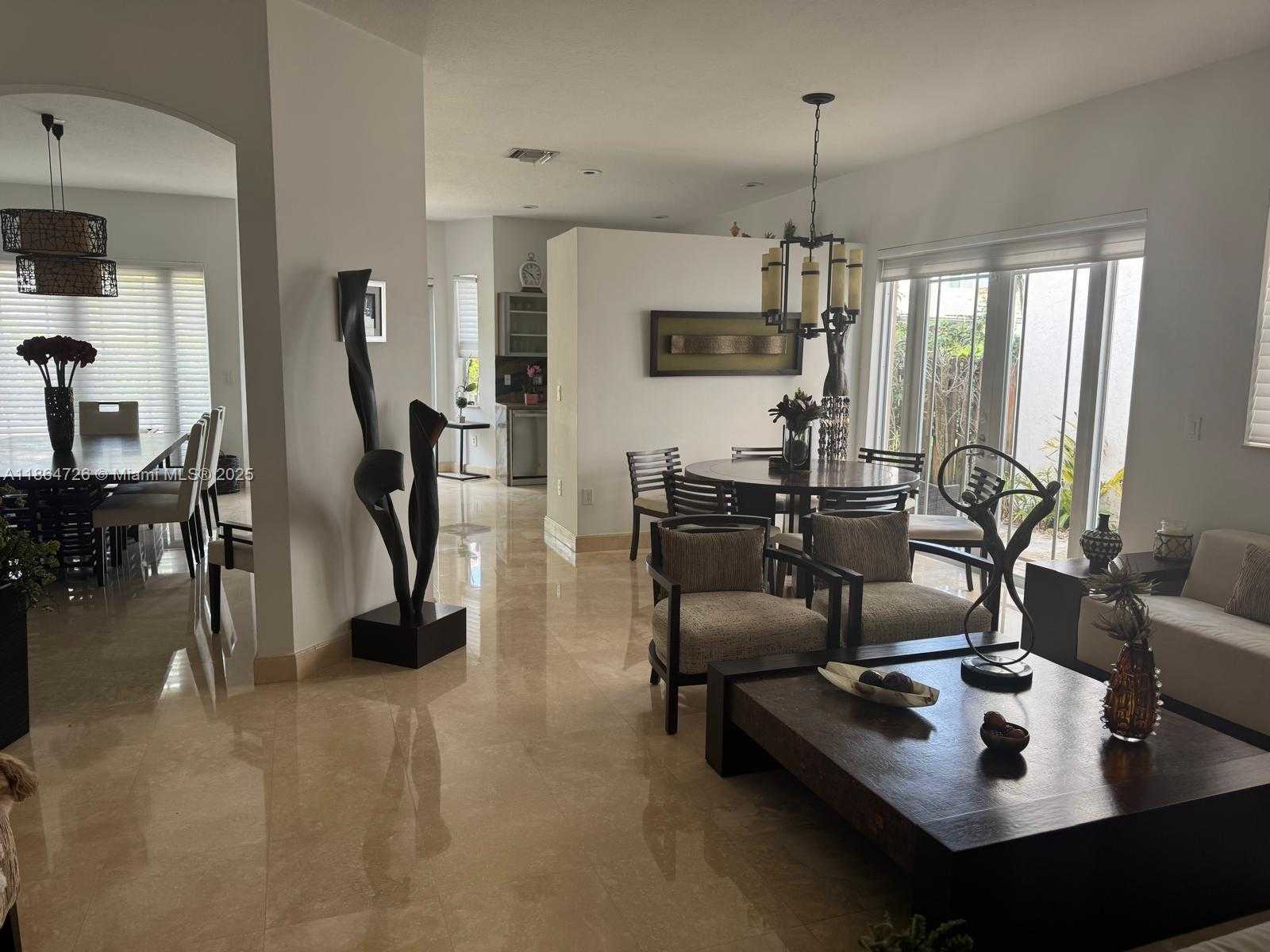 Small Image of 10772 NORTH WEST 71ST ST, Doral Number 5