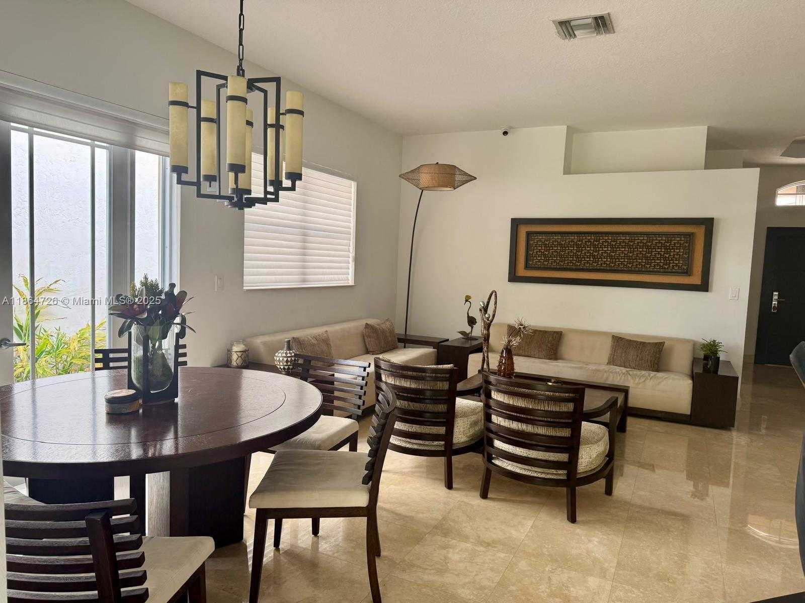 Small Image of 10772 NORTH WEST 71ST ST, Doral Number 6