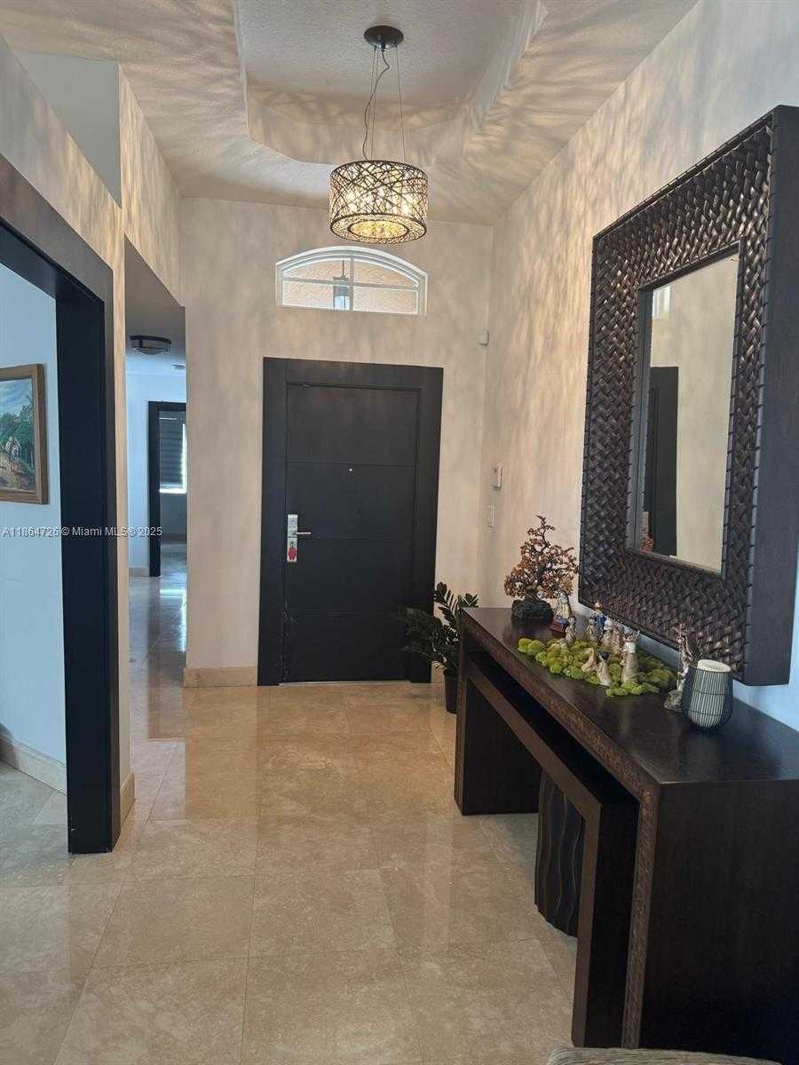 Small Image of 10772 NORTH WEST 71ST ST, Doral Number 7