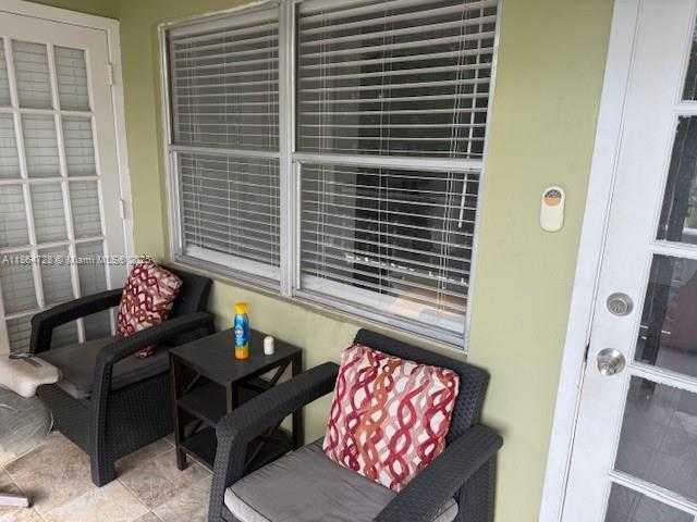 Small Image of 1425 ARTHUR ST #302A, Hollywood Number 9