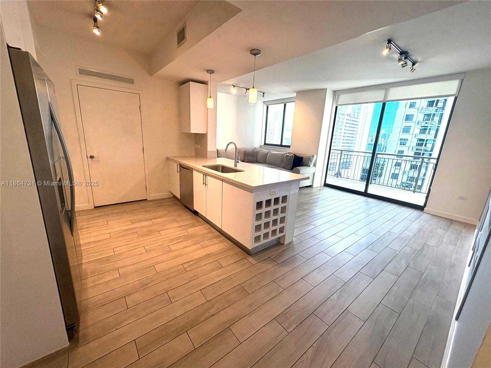 Small Image of 999 SOUTH WEST 1ST AVE #1615, Miami Number 2