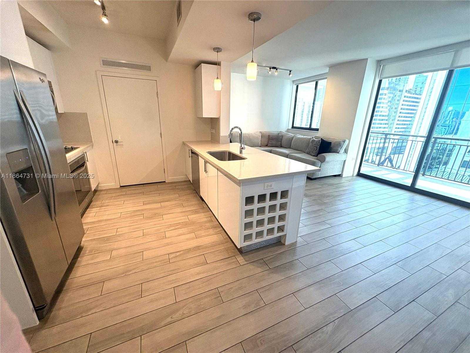 Small Image of 999 SOUTH WEST 1ST AVE #1615, Miami Number 3