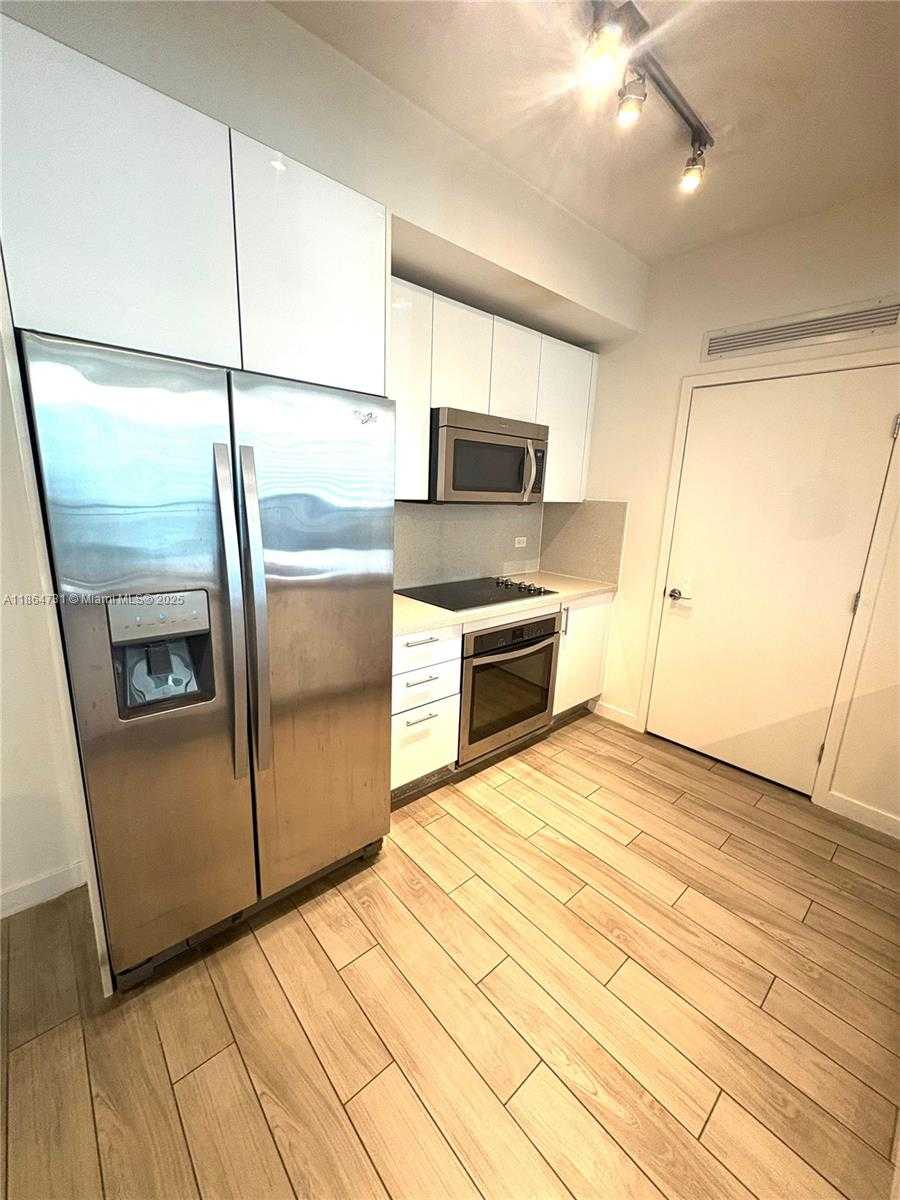 Small Image of 999 SOUTH WEST 1ST AVE #1615, Miami Number 4