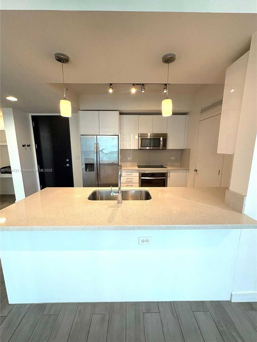 Small Image of 999 SOUTH WEST 1ST AVE #1615, Miami Number 6