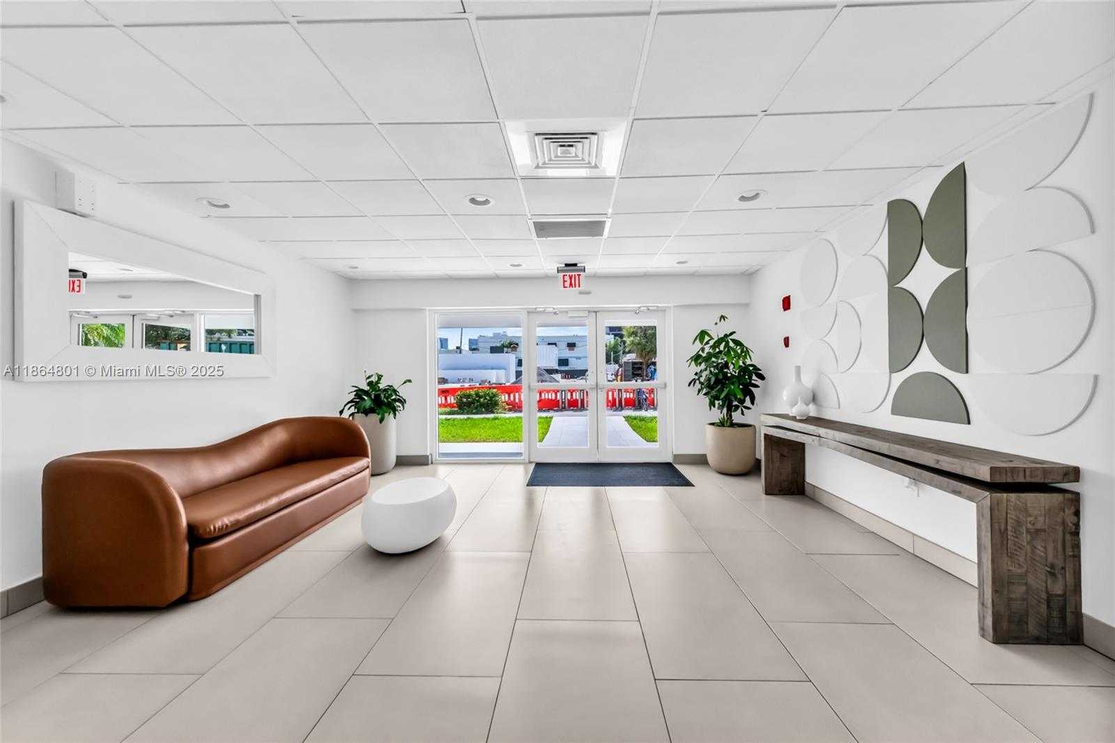 Small Image of 1666 WEST AVE #307, Miami Beach Number 4