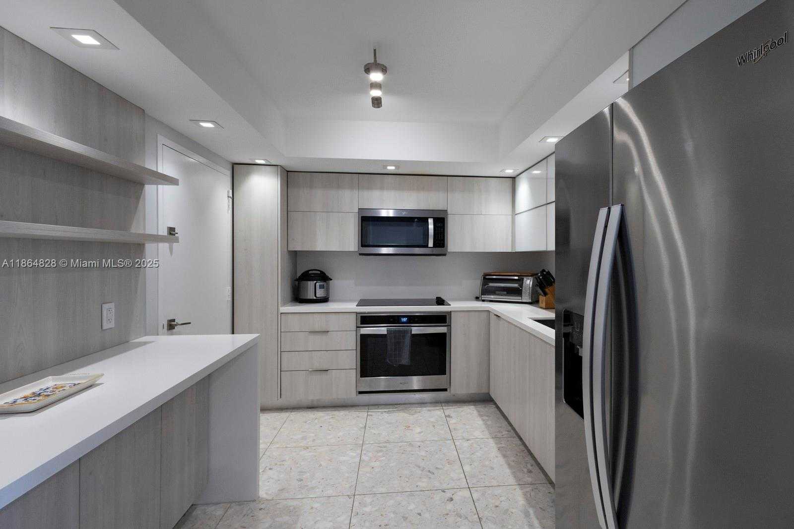 Small Image of 11 ISLAND AVE #606, Miami Beach Number 8