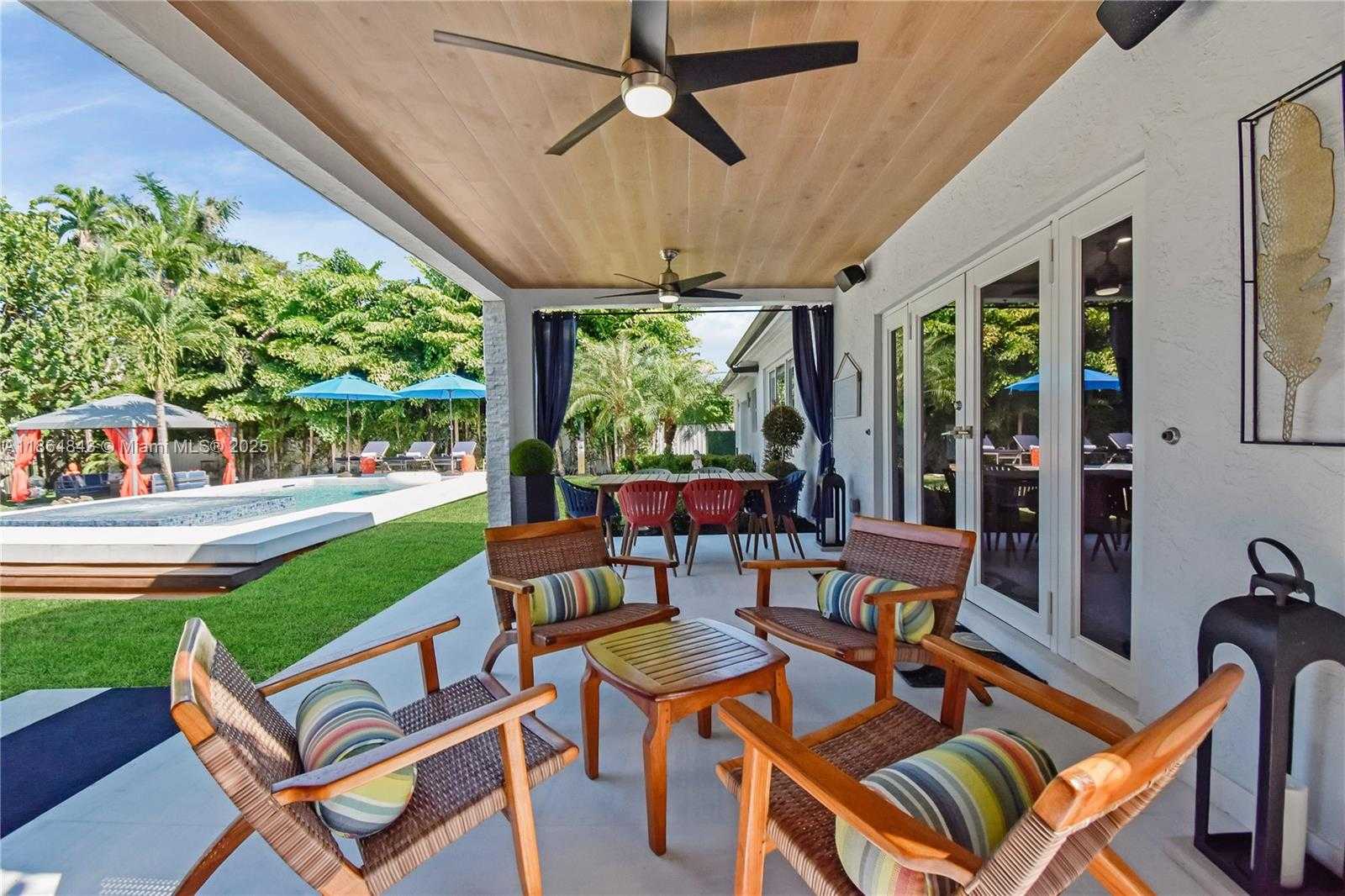 Small Image of 14441 SOUTH BISCAYNE RIVER RD, Miami Number 20