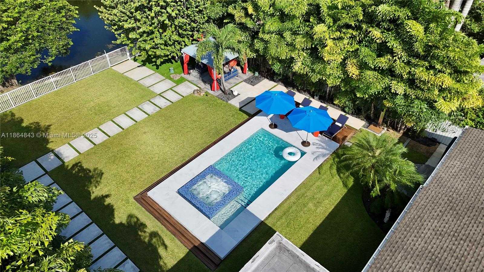 Small Image of 14441 SOUTH BISCAYNE RIVER RD, Miami Number 44