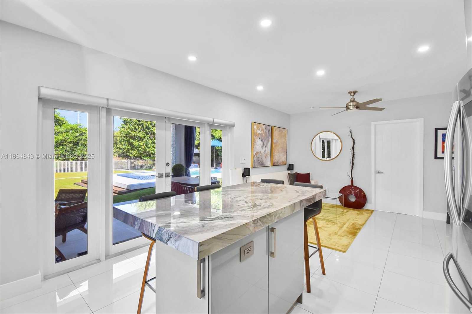 Small Image of 14441 SOUTH BISCAYNE RIVER RD, Miami Number 8