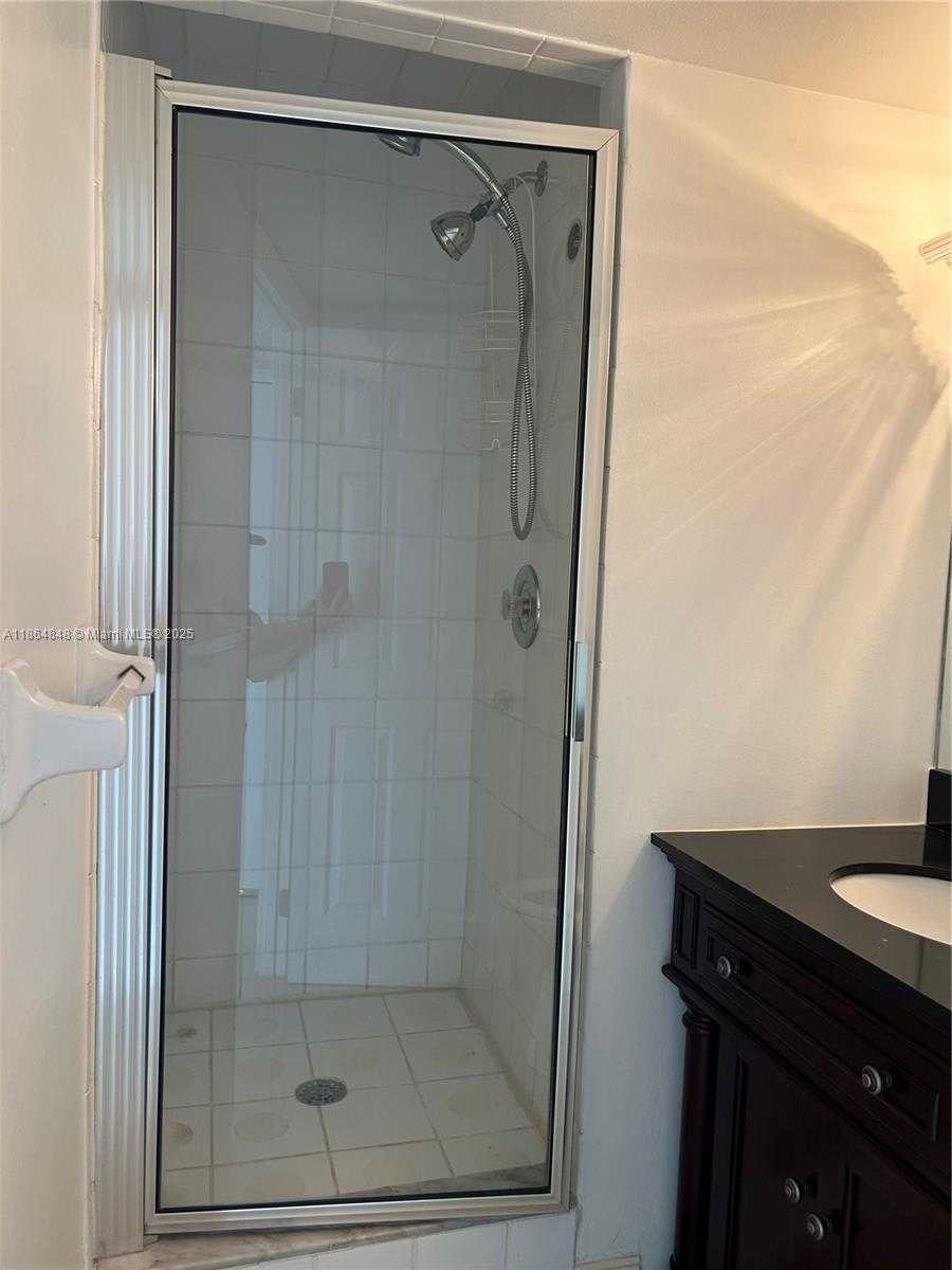Small Image of 3800 SOUTH OCEAN DR #1823, Hollywood Number 12