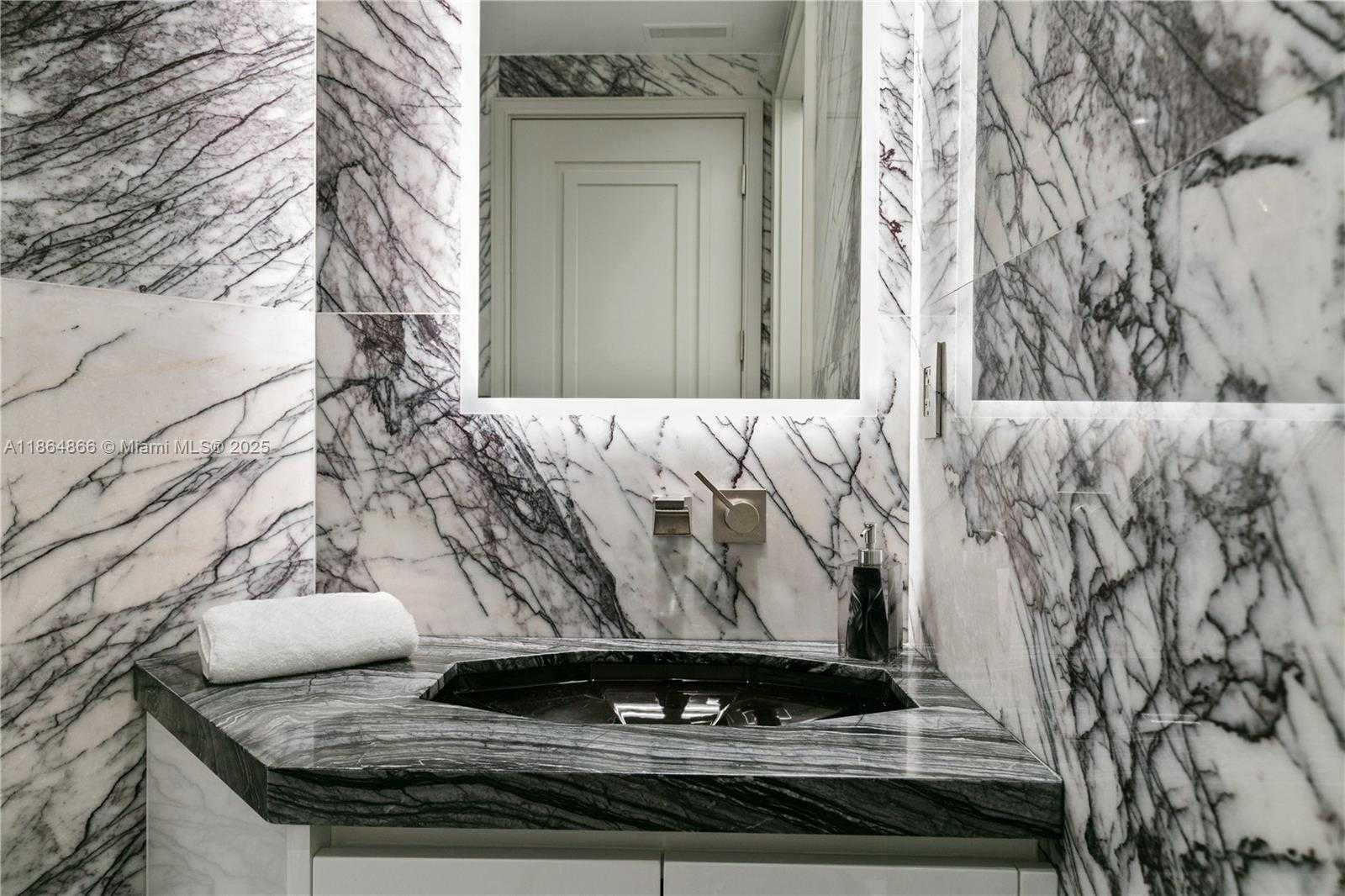 Small Image of 17901 COLLINS AVE #703, Sunny Isles Beach Number 15