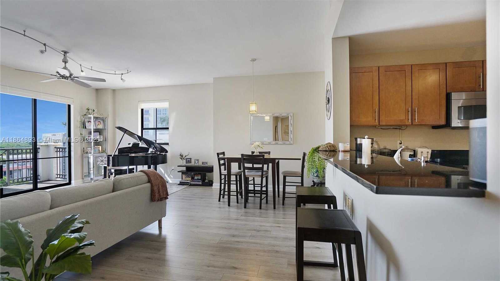 Small Image of 8390 SOUTH WEST 72ND AVE #811, Miami Number 2