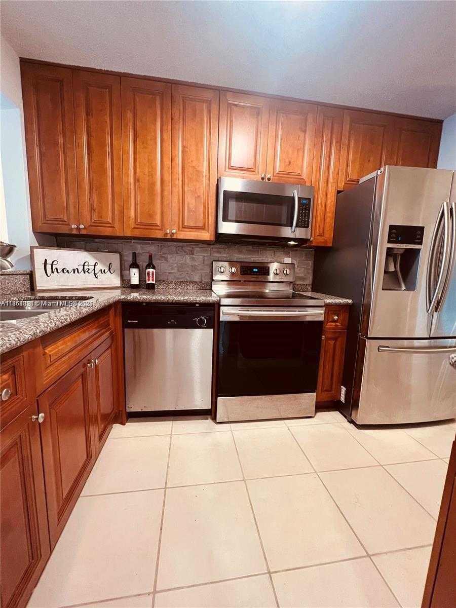 Small Image of 5181 KIM CT, West Palm Beach Number 3
