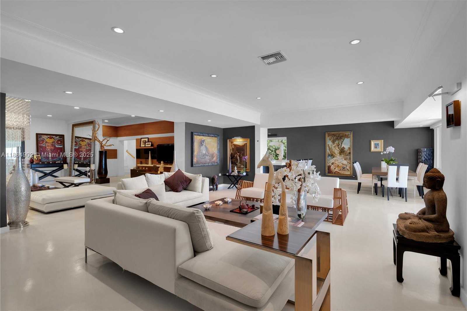 Small Image of 1111 NORTH VENETIAN DR, Miami Number 10