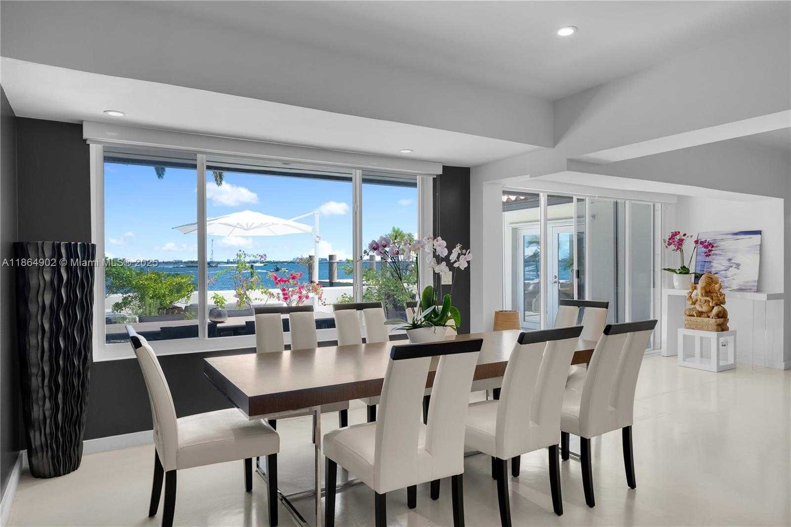 Small Image of 1111 NORTH VENETIAN DR, Miami Number 12