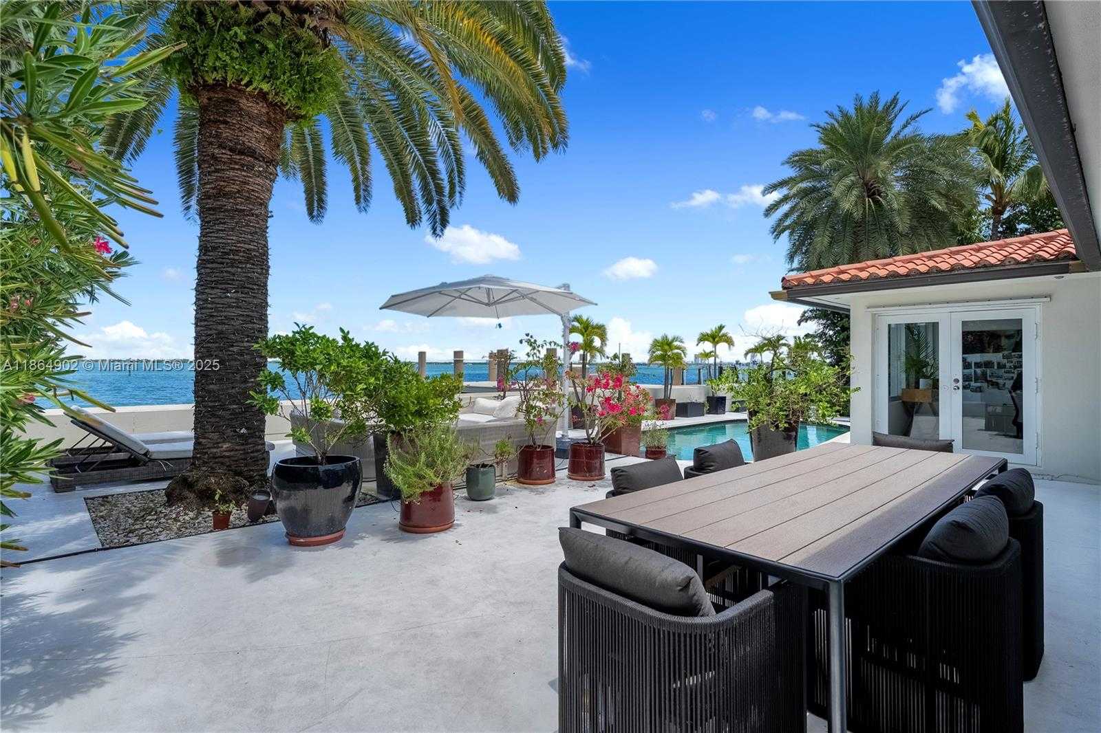 Small Image of 1111 NORTH VENETIAN DR, Miami Number 24