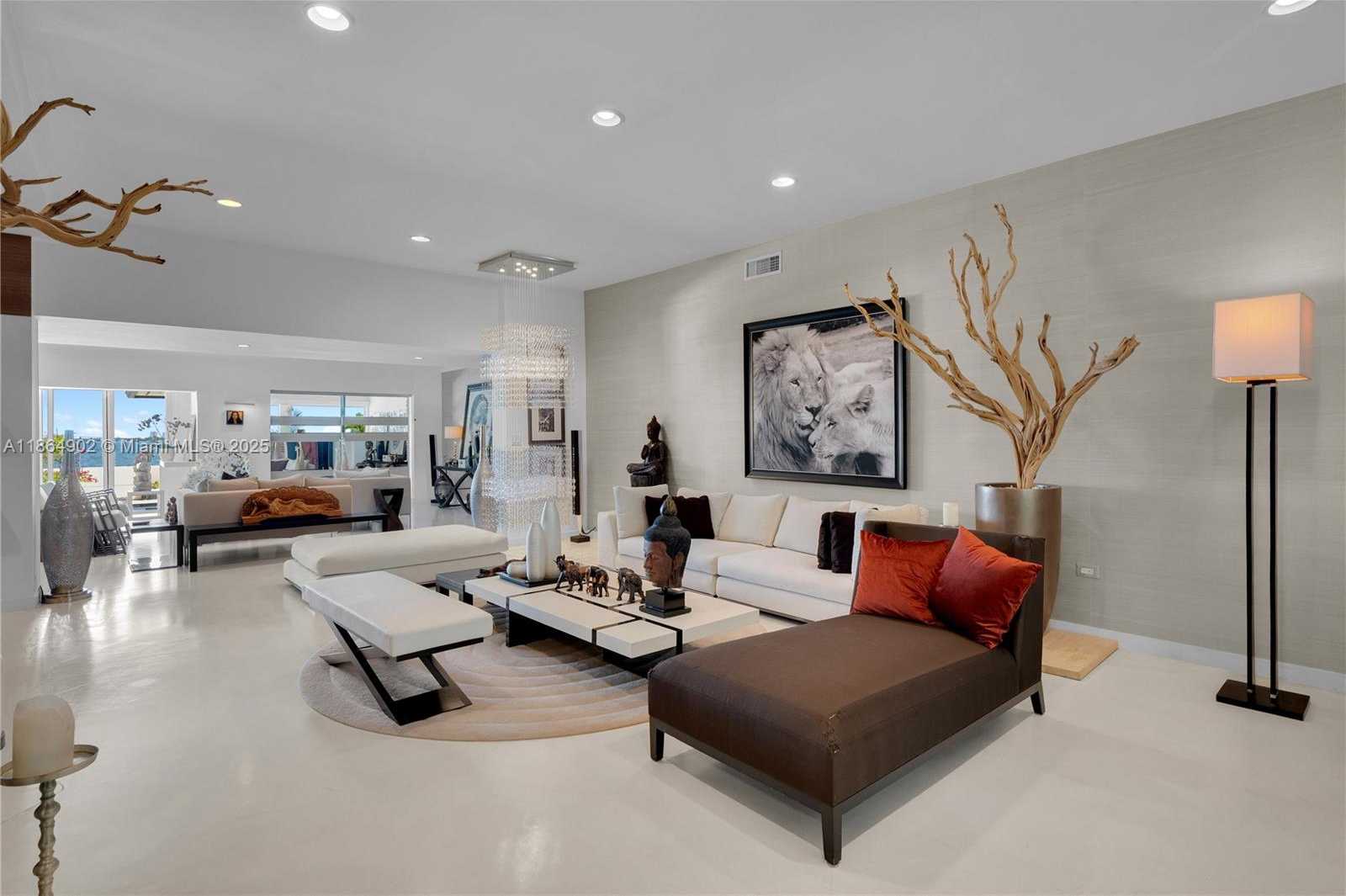 Small Image of 1111 NORTH VENETIAN DR, Miami Number 7