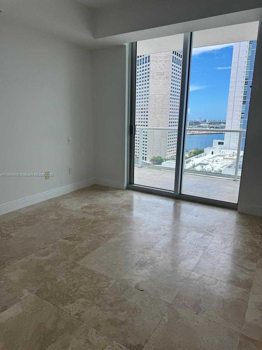 Small Image of 300 SOUTH BISCAYNE BLVD #T-1514, Miami Number 12