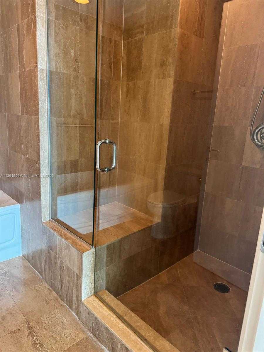 Small Image of 300 SOUTH BISCAYNE BLVD #T-1514, Miami Number 16