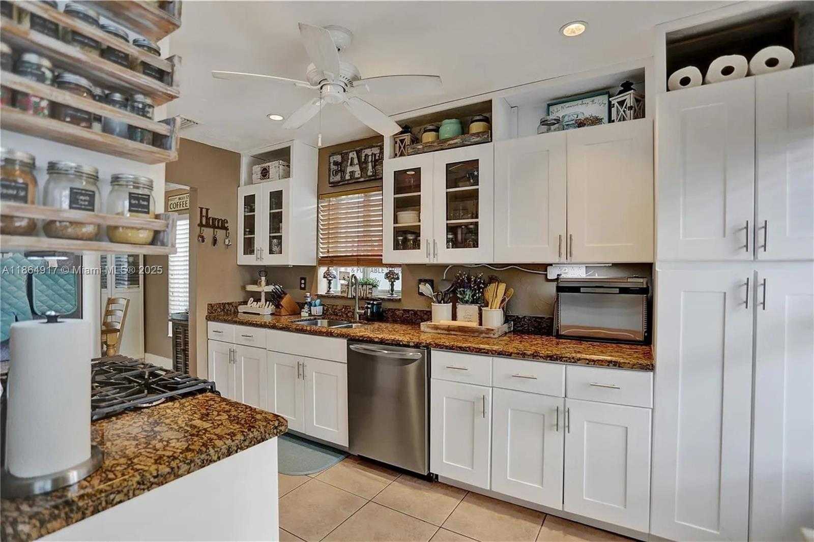 Small Image of 5103 SOUTH WEST 128TH PL, Miami Number 10