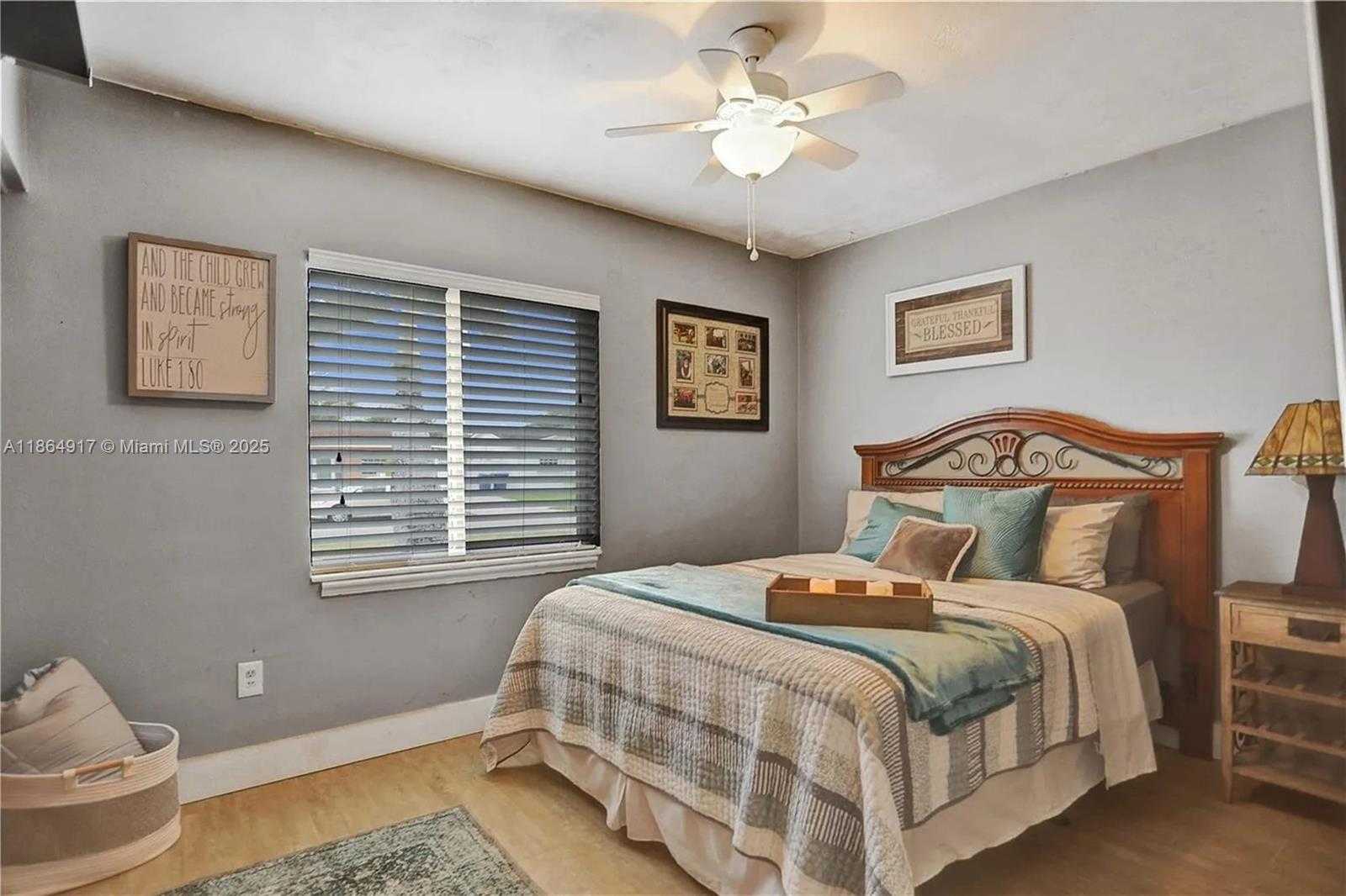 Small Image of 5103 SOUTH WEST 128TH PL, Miami Number 16