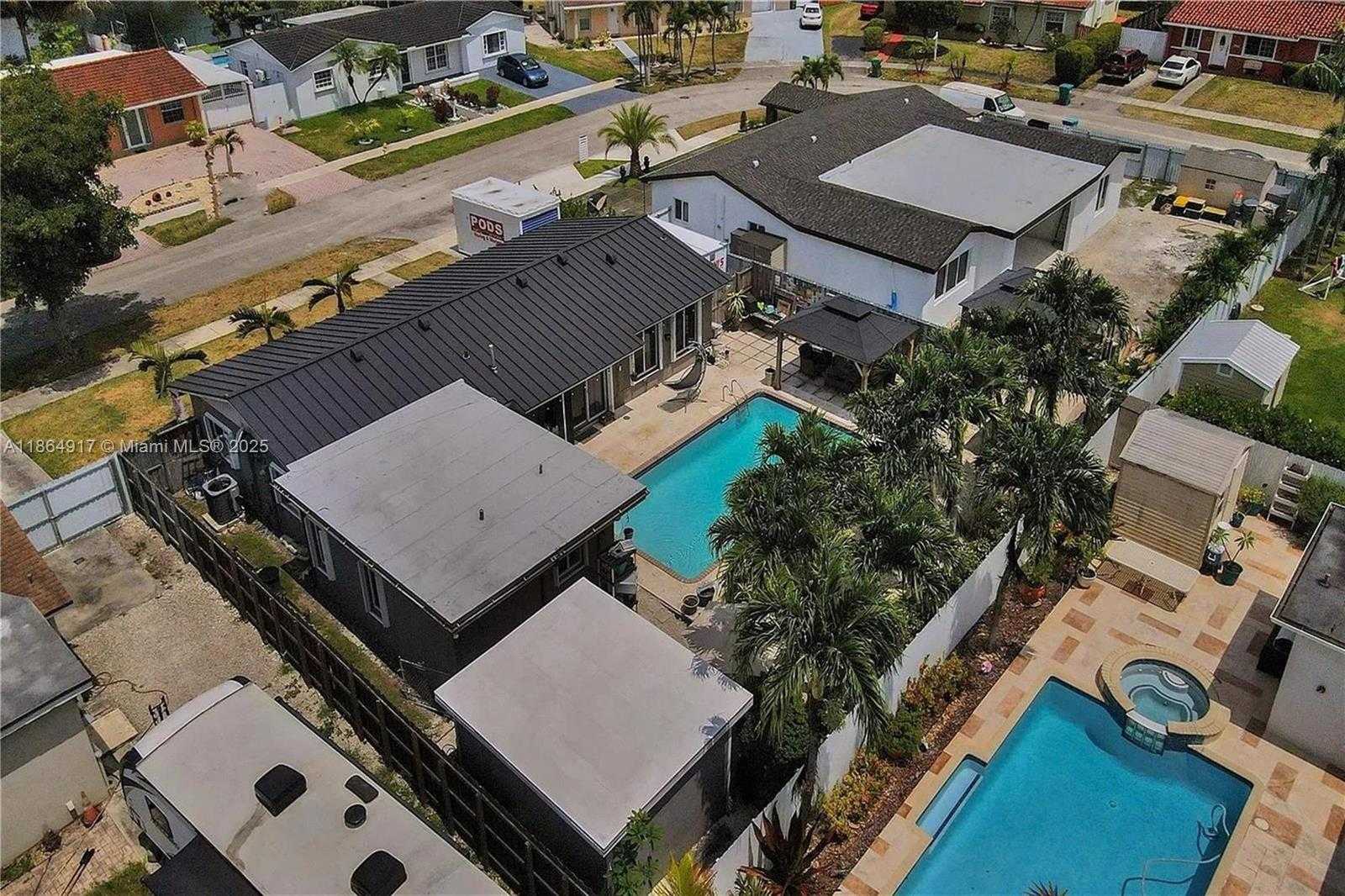 Small Image of 5103 SOUTH WEST 128TH PL, Miami Number 24