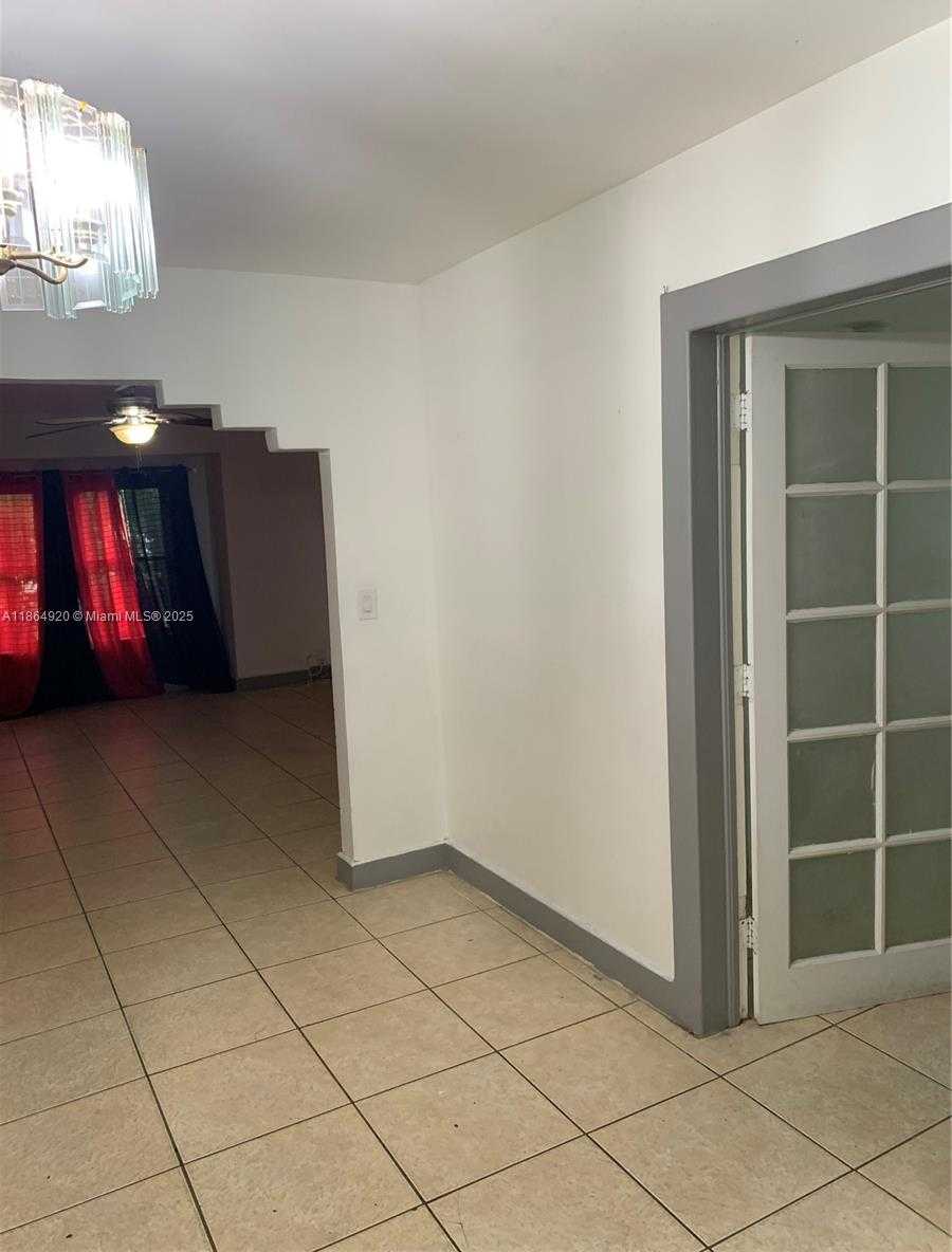 Small Image of 750 NORTH WEST 118TH ST, Miami Number 3