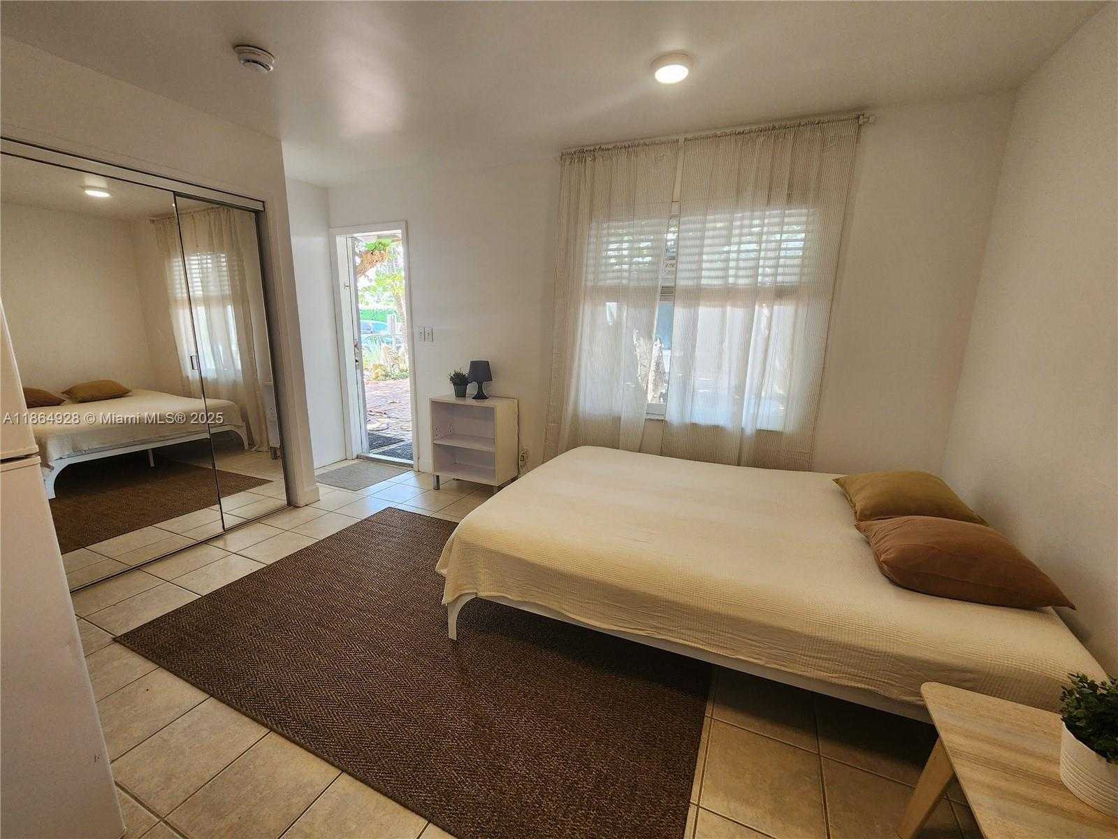 Small Image of 315 WALNUT ST #2, Hollywood Number 12