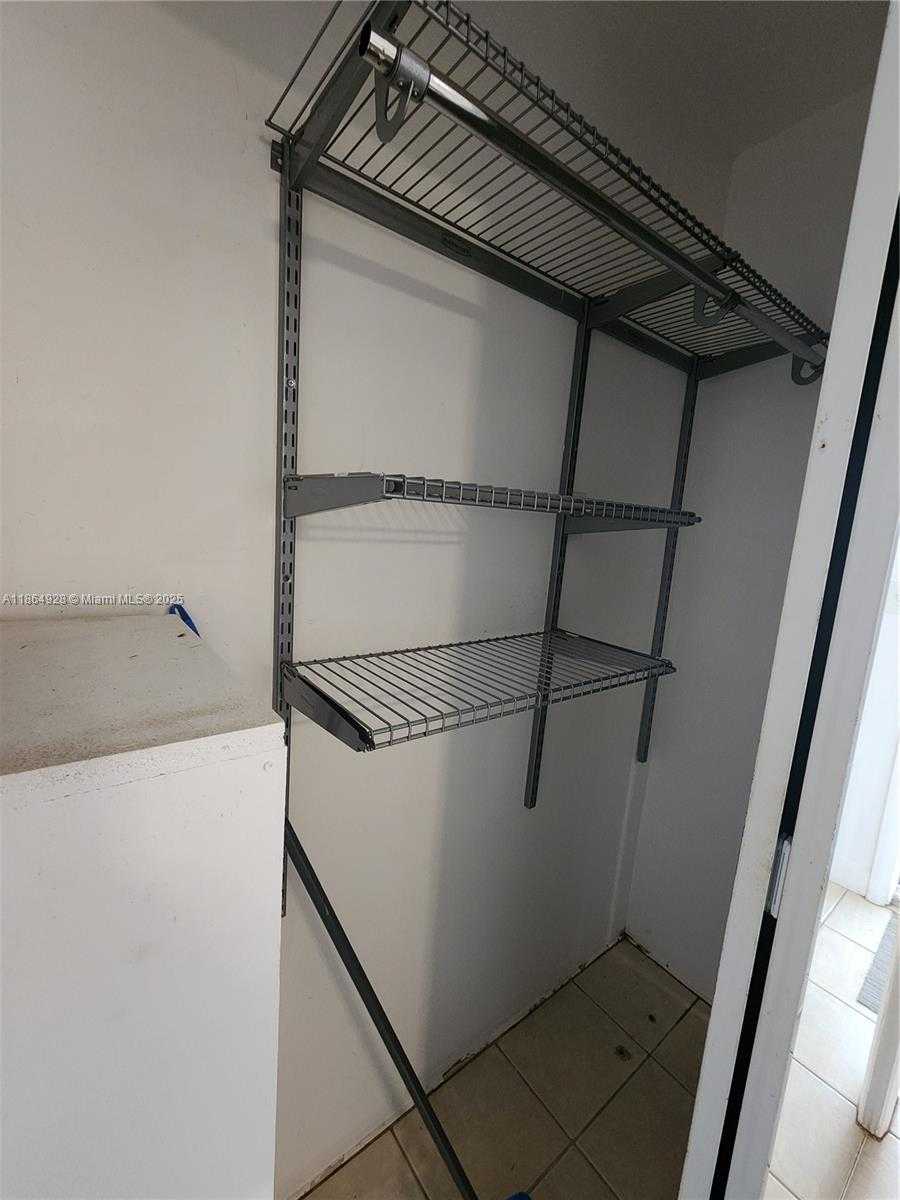 Small Image of 315 WALNUT ST #2, Hollywood Number 13