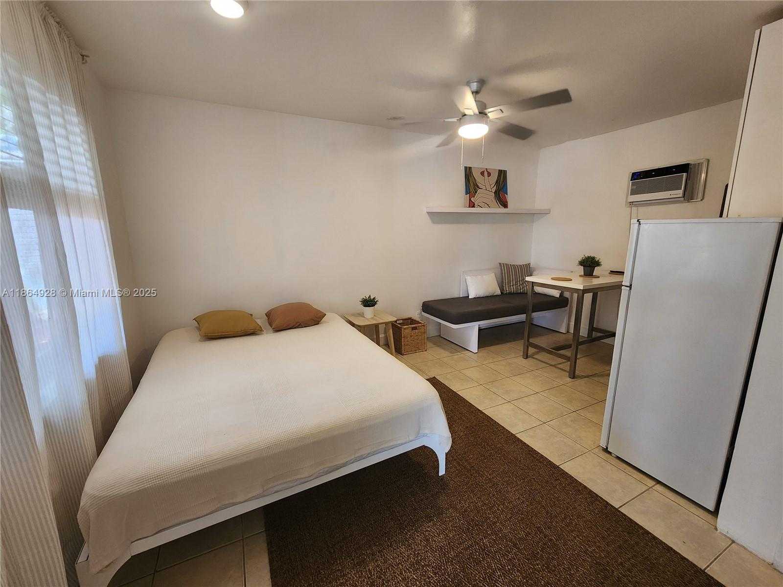 Small Image of 315 WALNUT ST #2, Hollywood Number 7